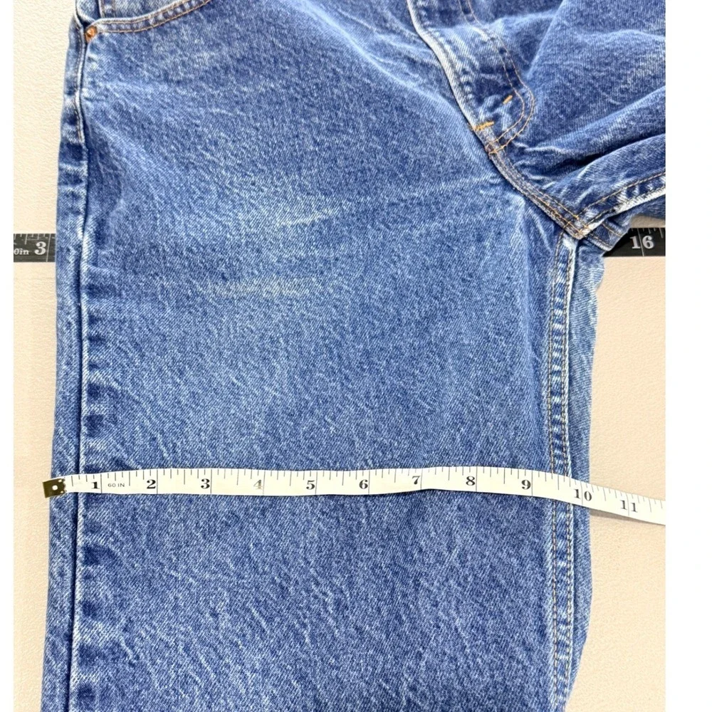 Levis noted silhouette